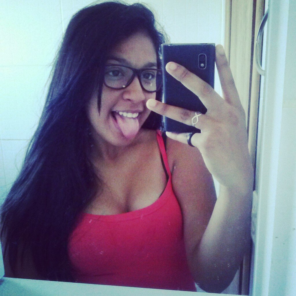 Facebook: Jullie Graziela
