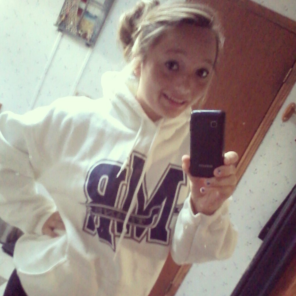 heididavis101's profile picture. the namess Heidi Maria.. follow me strangers welcome!