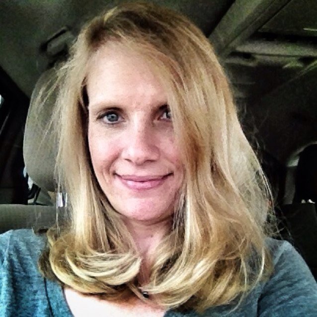 Pro Photographer, SAHM & lover of all things Disney, Nascar & NHRA too!