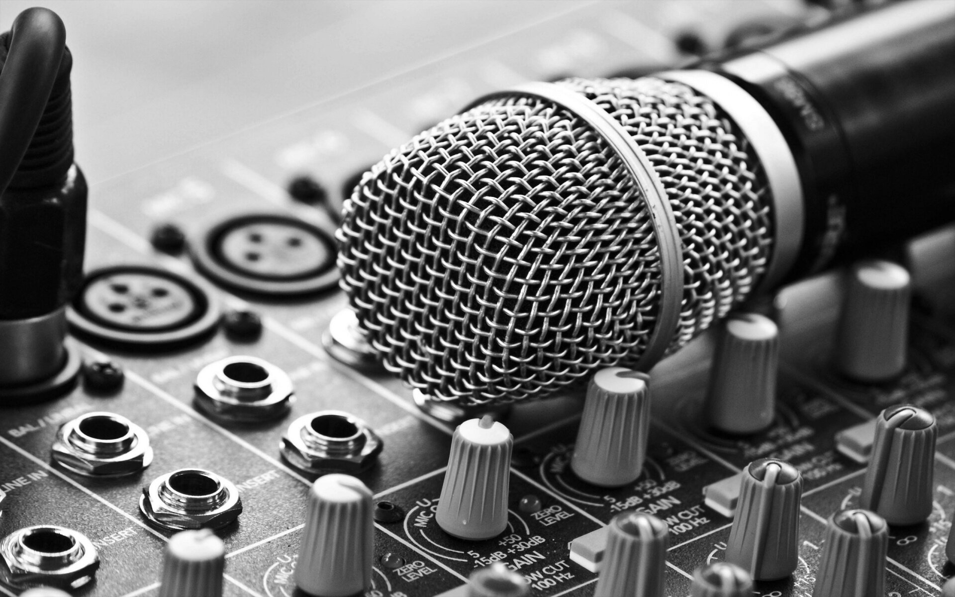 Promoting music, one song at a time. Personal Account: @cbow23 Blog: http://t.co/PU79SluuQL