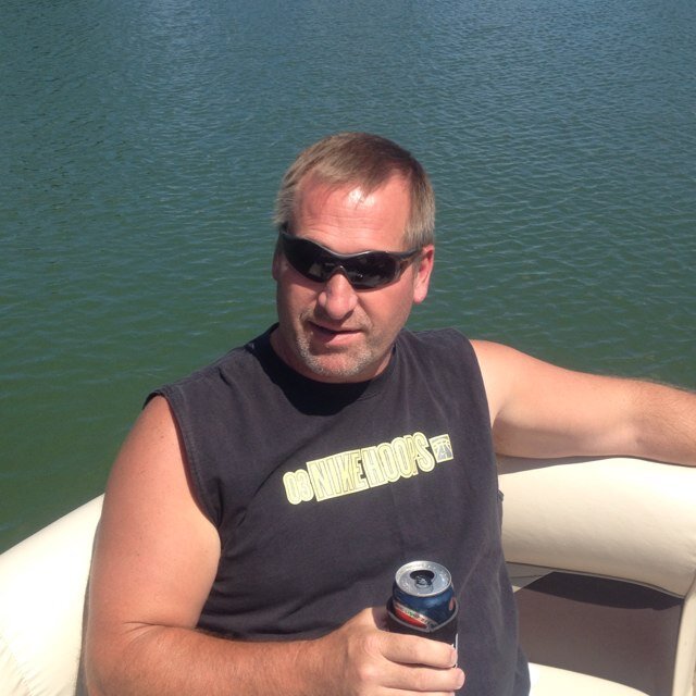 Holly50Mark's profile picture. 