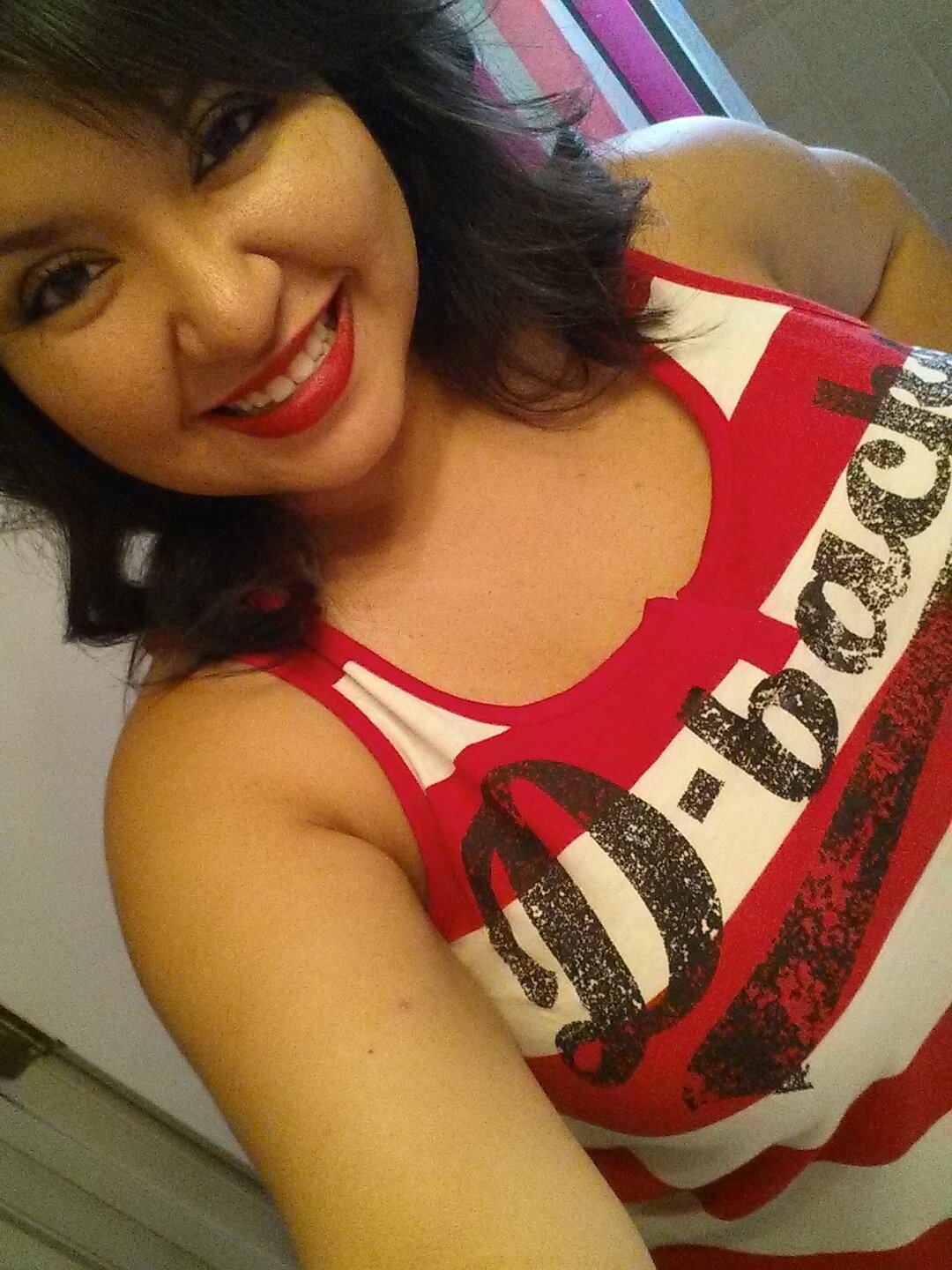 Hopeless romantic, dork, clutz, daughter, sister, friend, ASU Grad and ΘΝΞ Beautiful Butterfly ♥