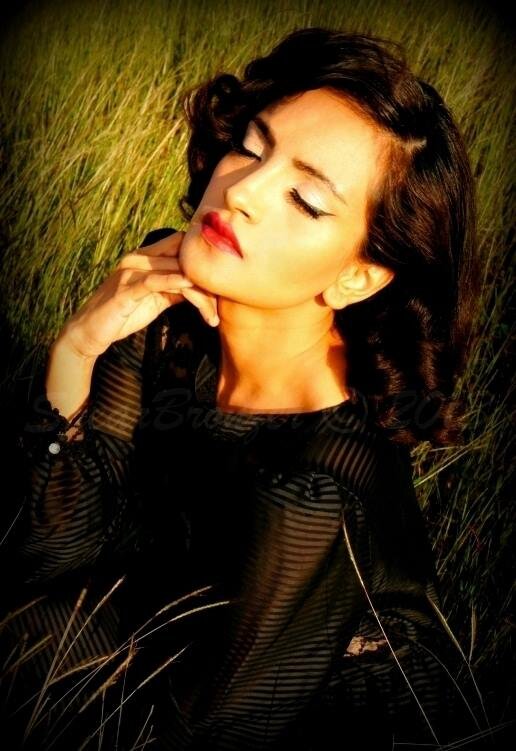 Fashion Designer and Stylist Aliyah Jan - Let effeminacy and classics rule your wardrobe. It defines the modern woman who seeks sophistication.