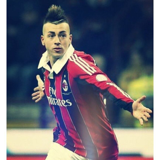 ChiamatemiLoL's profile picture. Everything that kills me, makes feel alive! - Gemitaiz || Salmo || Nuoto || Grey's Anatomy || Follow me, I'll follow back ♥