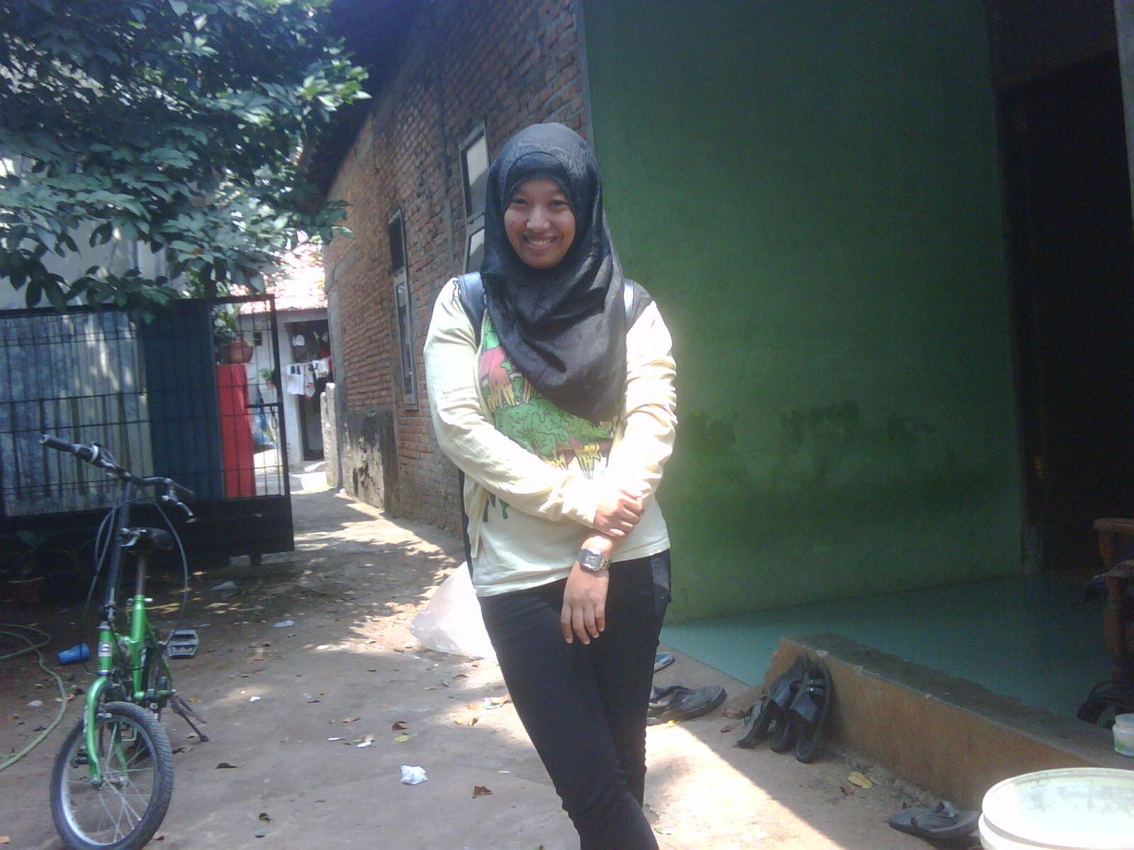 ♥ allah|♥ my parents|♥ @aaripwibowoo|telecomunication UGM|kompastv