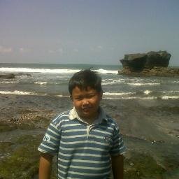 Twitter @fauzannino
