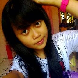 You're not perfect but YOU'RE alL I want {kammu tidak sempurna tapii kamu yang kuinginkan} @vianiiraa @heraaheraa