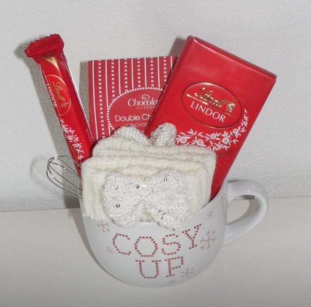 At Created With Love we make unique & made to order Nappy Cakes, Towel Cakes & Blanket Cakes. We also make Gift Hampers & Baskets :)