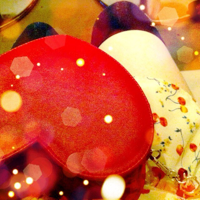 suisui_sun's profile picture. LOVE♡写真、お洋服、ニーハイ、タイツ、MILK、料理、鳥、絵、石、植物、カヌレ、ピスタチオ、食器、文房具、ピクミンブルームなどなど大好きですヾ(*´∀｀*)ﾉ宜しくです♪ １３才オカメと同居ちゅ