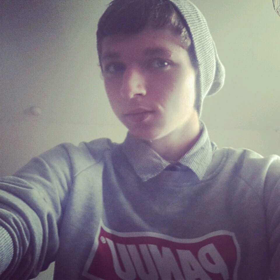 follow me on istigram I follow back.... ryanslater :).... if u want