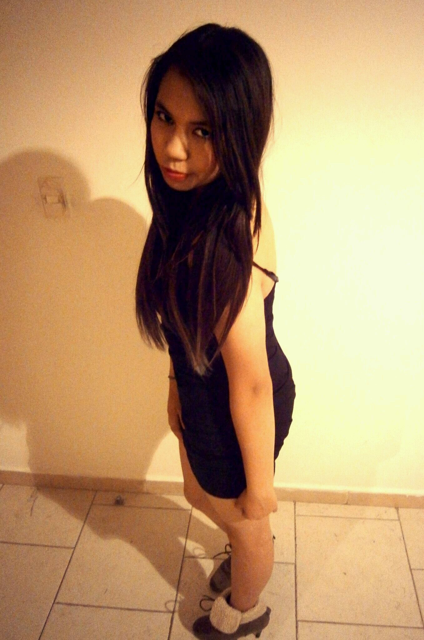 hola soy elis amo leer , la moda,  el jazz rock bosa odio a los poosers y hipsters bye