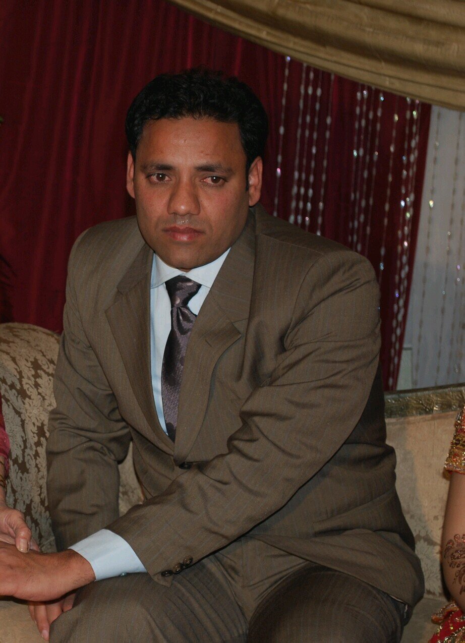 i am dealing with precious and semi precious stones in rough form from pakistan and Afghanistan.