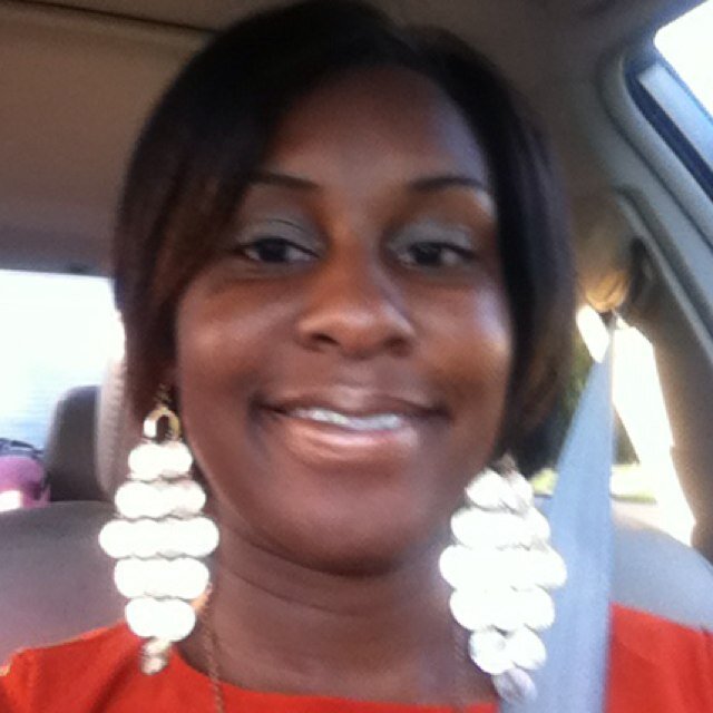 classy, sexy, & very pretty!!!! Wat more can I say!!