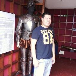Sincero, Perseverante, optimista, determinante, responsable, disciplinado, constante.