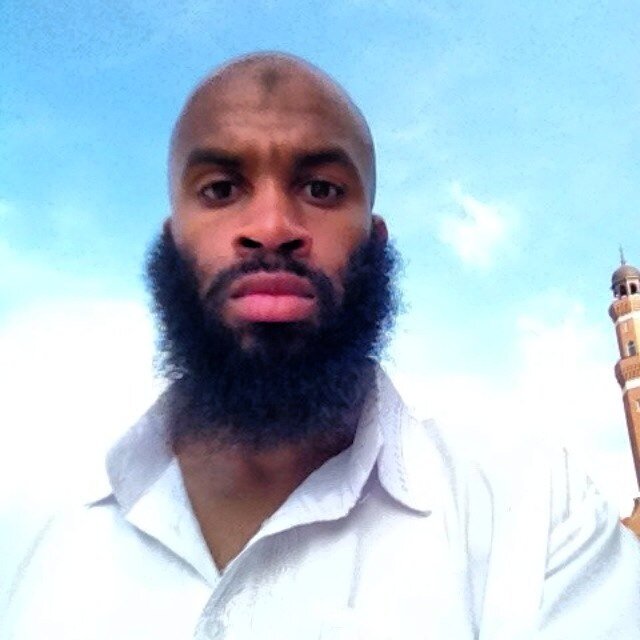 tahirwali19's profile picture. Just trying to trying to turn the black dots on my heart white and reside in a green bird.