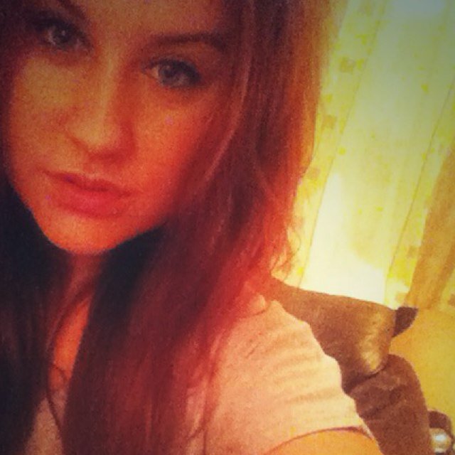 this is my back up account, follow my first account @GemmaP3nlington I follow back :)