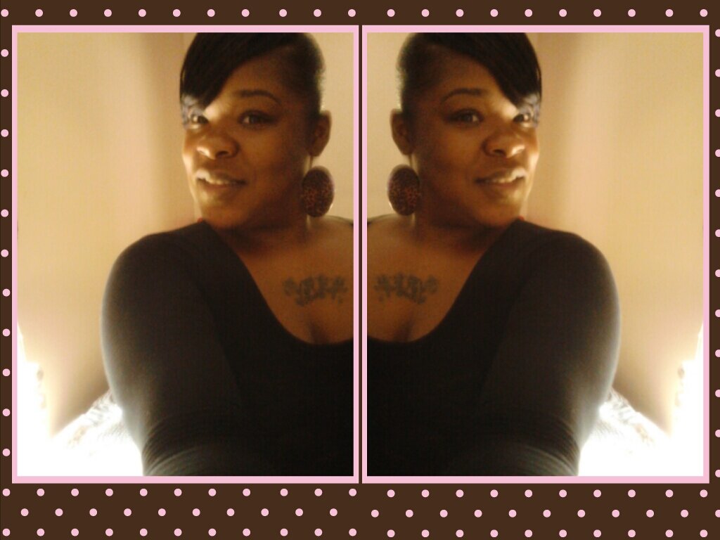 #TeamMommy#TeamSingle, #TeamRealAsItGets, #TeamiPhone,#TeamSmokeFree#TeamFuckYoFeelings,#TeamGemini 21, #TeamNotYourAverage!