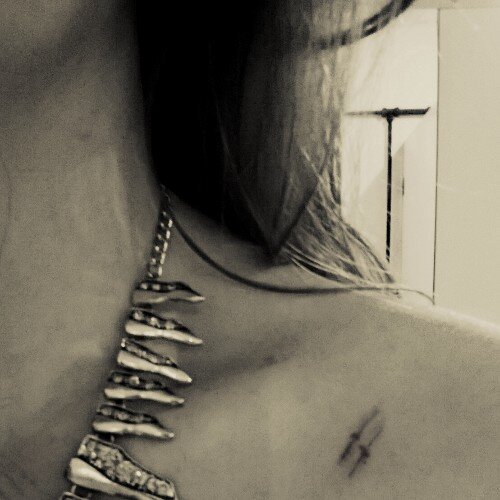 I never want the darkness to leave I've become accustomed to it's dark comfort .