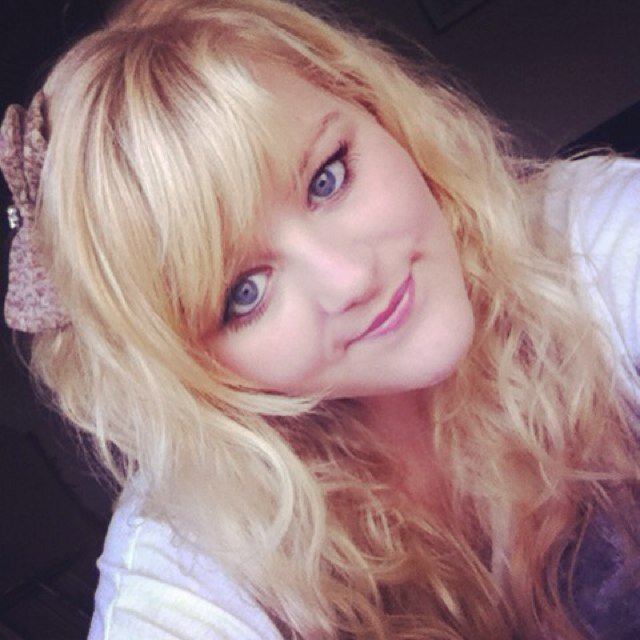 Welsh and proud :) live life to the fullest. Have no regrets! Instagram: littlemissoph19 snapchat: littlemissoph follow @daisharkey