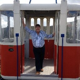 I’m a husband, dad, very proud grandad, foodie, industrial recycler and I like Gin!