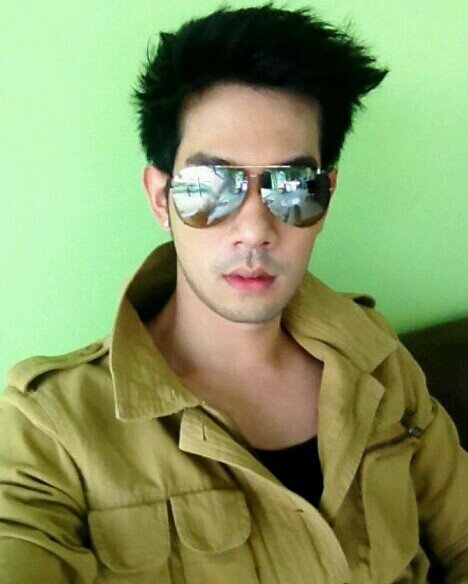 Just Both Not real ツ l แอคหลัก @Babook_Pudit l ตามรูป + งาน ใน Fav. นะครับ :)