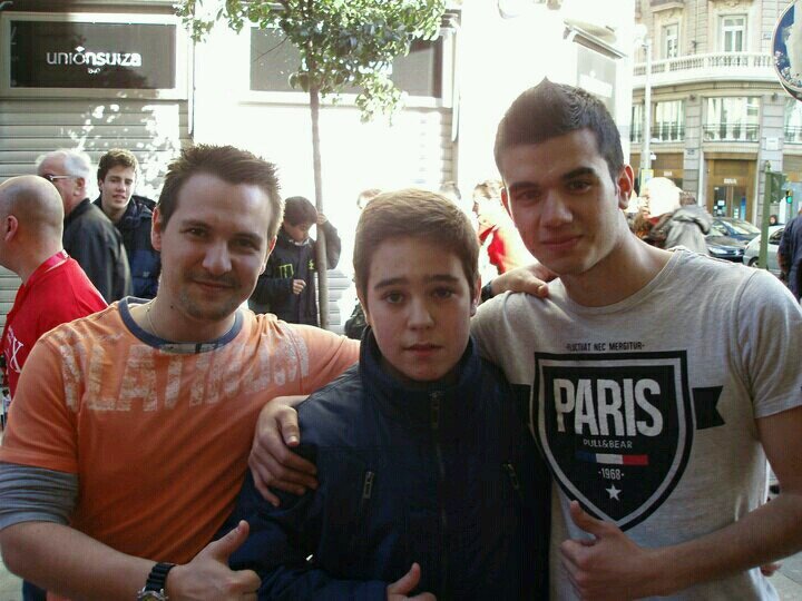 13.Jugador de competitivo de COD en PS3. Mis sueños son mentiras que algún día dejarán de serlo.