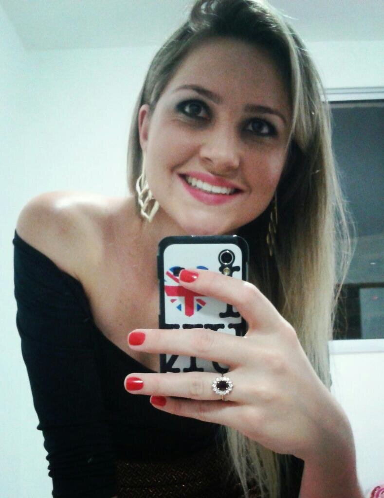 Estudante de Direito, Estagiária, Amante da vida e Pronta para Vivê-la... SEMPRE!
