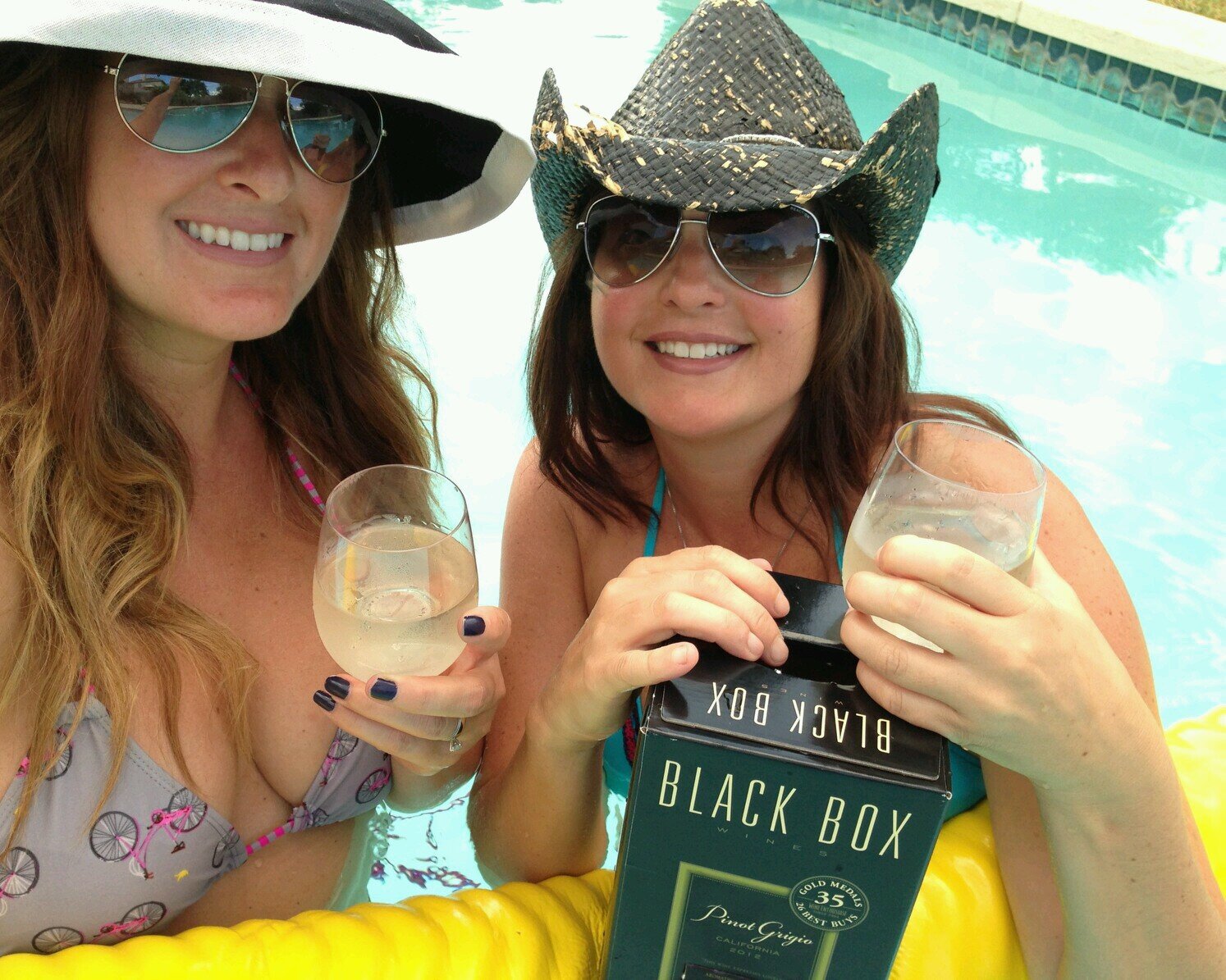 blackboxwinemav's profile picture. Two cool chicks who love to eat, drink, listen to live music and have fun around Austin