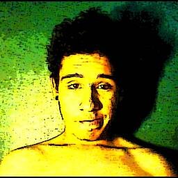 Skater , Dancer , Selassie , Lion of Judah . #BlessedFromJah . Freedom & Peace #Rastaman ; mô da @vic_maria2602 s2