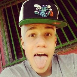 Desculpe madame se a senhora se assusto ♪♫
