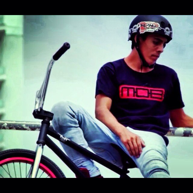 PADANG - http://t.co/v121ZIAc