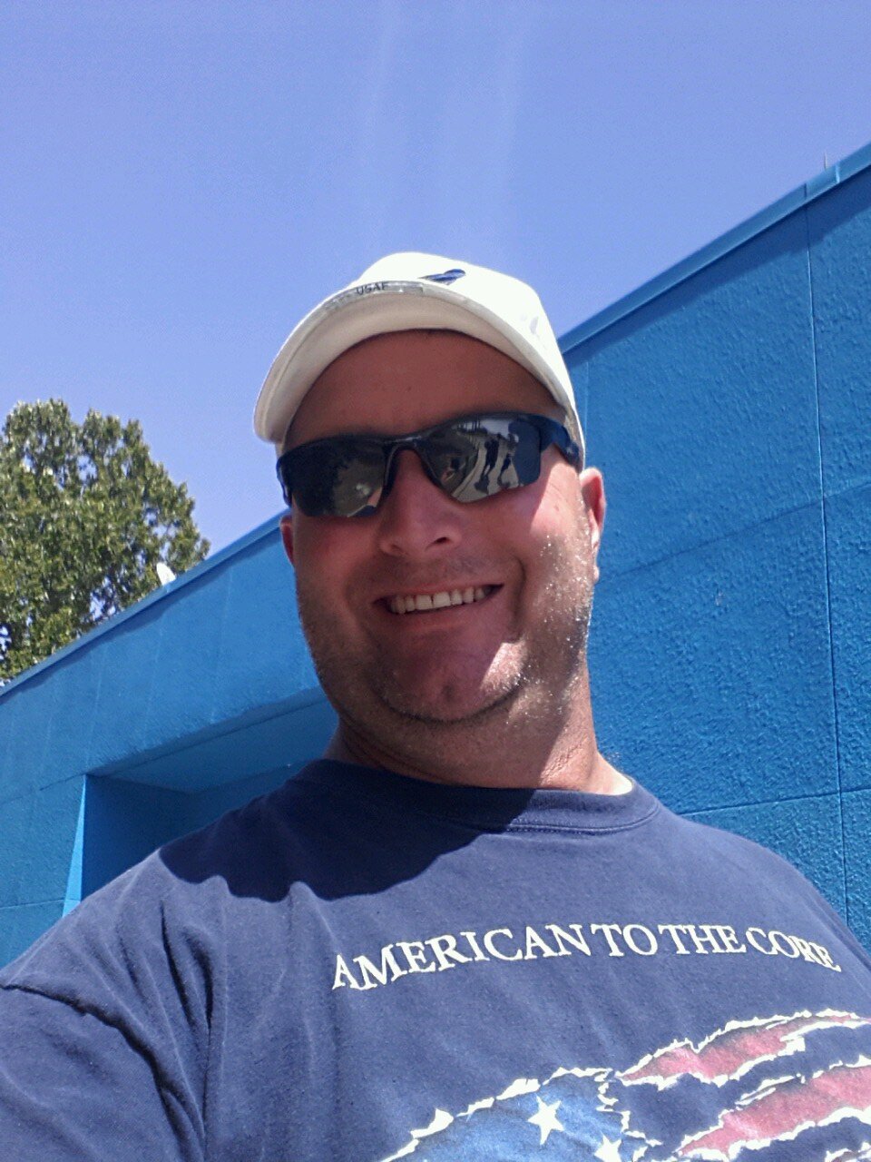 Happy hubby, Advisor at AdvoCare, helping folks reach their goals.