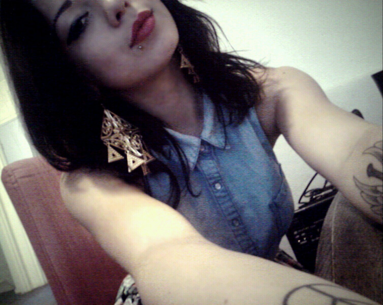 FayRosannaIvoryOtgaar 18jaar Tattoos&Piercings -Instagram: fayrosannaivory