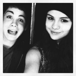 logvnlermvn's profile picture. ardent film geek | 9/17/13 | @xSeIenaMGomezx makes my heart happy. | Lolena exists. | roleplay only