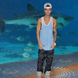 I'm a BELIEBER and i'm very happy for this 3 !!!!!