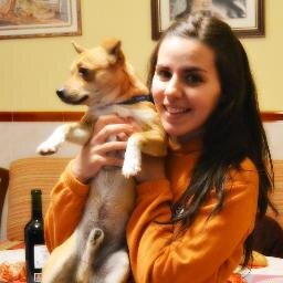 Me encanta comer, dormir, y salir a la calle! Quiero muchísimo a mi dueña y adoro a mi familia =)