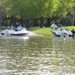 Puerta del Sol es un complejo a pura naturaleza ubicado a orillas del Río Gualeguaychú, ideal para pasar agradables momentos de distensión y descanso en familia