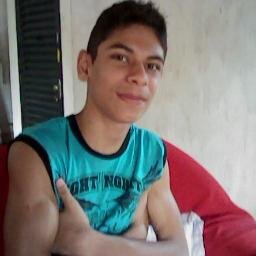 ME CHAMO DAVID,TENHO 14 ANOS E GOSTO DE ASSISTIR E JOGAR FUTEBOL POIS SOU CORINTHIANO.GOSTO DE ME DIVERTIR COM MEUS IRMÃOS E DE IR A ESCOLA VER MEUS AMIGOS.