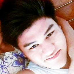 I may be old by age, but I'm young at heart and face!! B-)