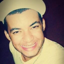Minha Felicidade te deixa chateado? Kkkkkk...Paciência! Nada pode me abalar! sabe 
porque? #TenhoComigoOSenhorDosExércitos .