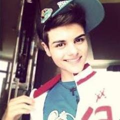 @AbrahamMateoMus, más que un ídolo. Le amo(:   ¿Mi mayor sueño? Conocerle. Sigo esperando el día en el que vea un @AbrahamMateoMus te sigue en mi perfil :))