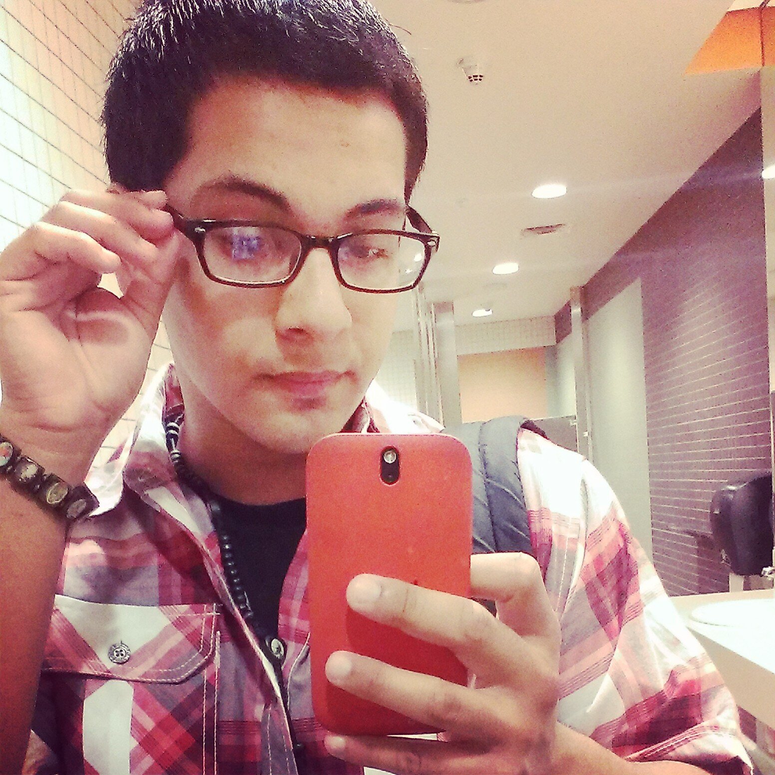 Hi