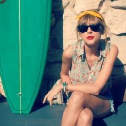 I am #Swiftie and #KatyCat Follow me and follow back ♫,       Lovemaroon5♪.