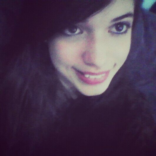 EduuardaT's profile picture. Louca, porém feliz (: