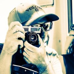 French commercial & editorial photographer https://t.co/YFb1X6joKY
