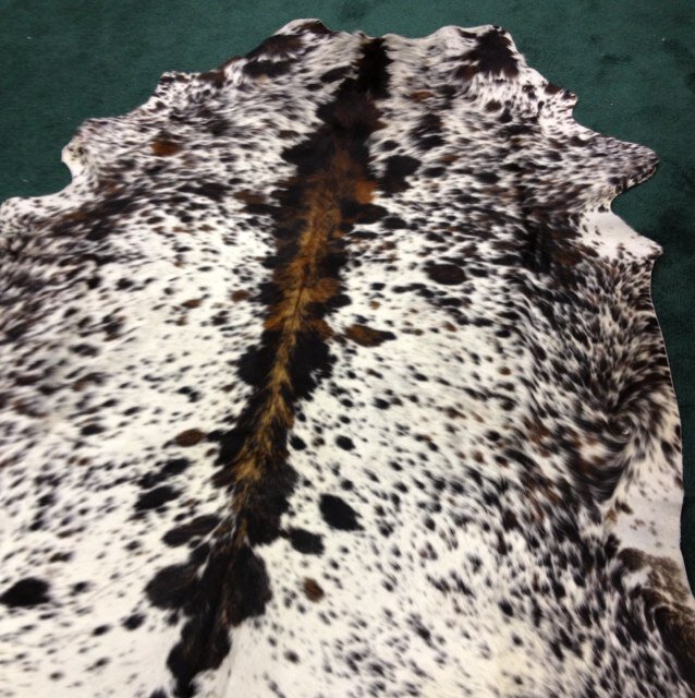 Stunning and superior cow hides and accessories, directly from our 2 favourite tanneries in Colombia to be used as rugs, throws, wall hangings and upholstery!