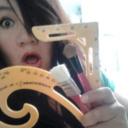 Hola mi nombre es Angie y me gustan las manualidades.