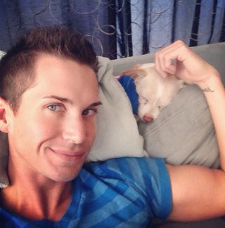 One man, lots of opinions. Writer, TV Host, #LGBT Activist, & Communications Consultant. #Deaf. Follow my main account at @WaymonHudson!