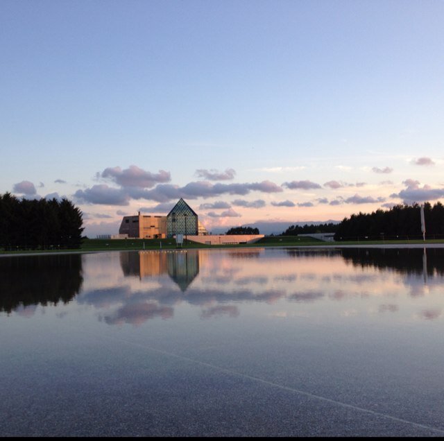 cont_ent's profile picture. 