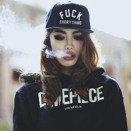 RETRIBUO QUEM SEGUIR '-'